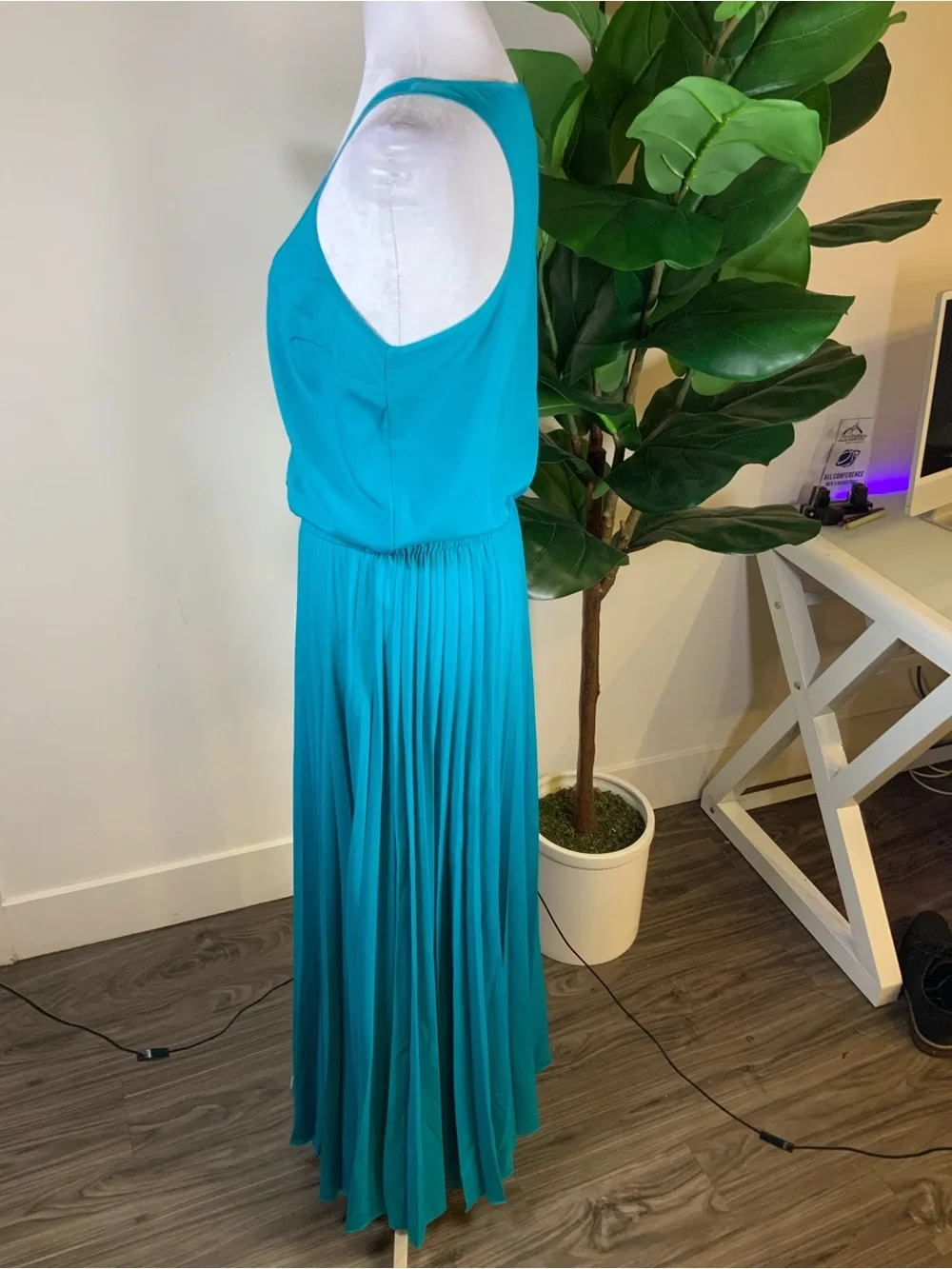 MICHAEL Michael Kors Teal Sleeveless Pleated Maxi Dress